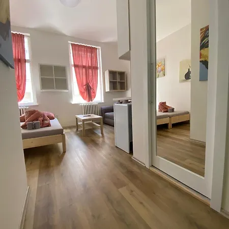 아파트 Garsoniera Centr, Na Hradbach 118