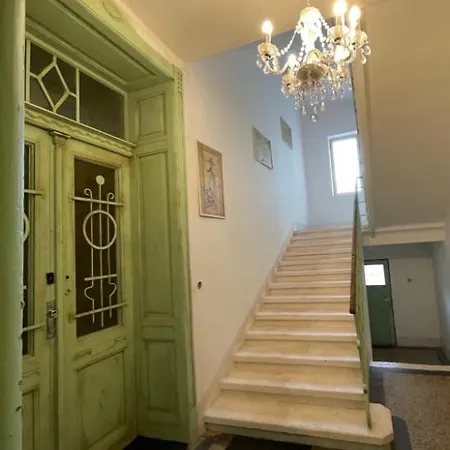 Garsoniera Centr, Na Hradbach 118 Апартаменти Острава