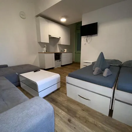 Апартаменти Garsoniera Centr, Na Hradbach 118 Острава