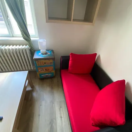 Apartment Garsoniera Centr, Na Hradbach 118 *