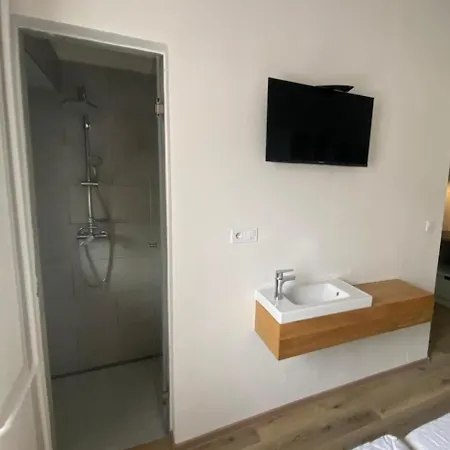 Lägenhet Garsoniera Centr, Na Hradbach 118