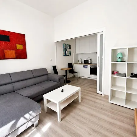 Apartment Garsoniera - Centrum U Jiraskova Namesti Ostrava