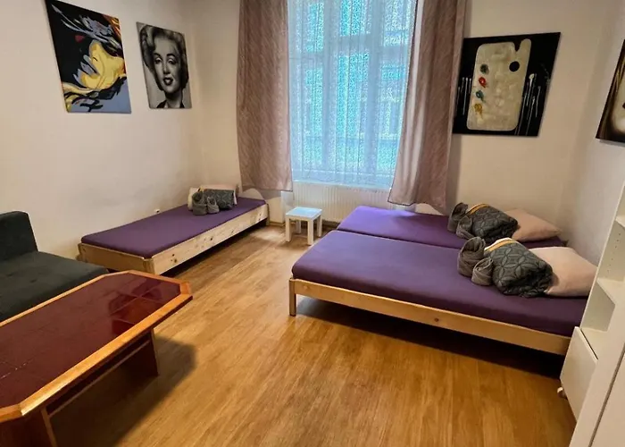 Garsoniera Ostrava - Centrum U Jiraskova Namesti Apartment